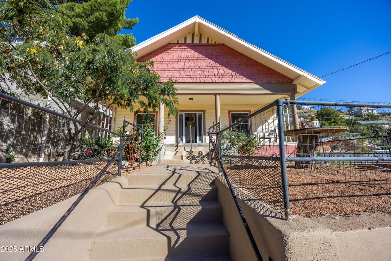 111 Clawson Ave., Bisbee, AZ 85603