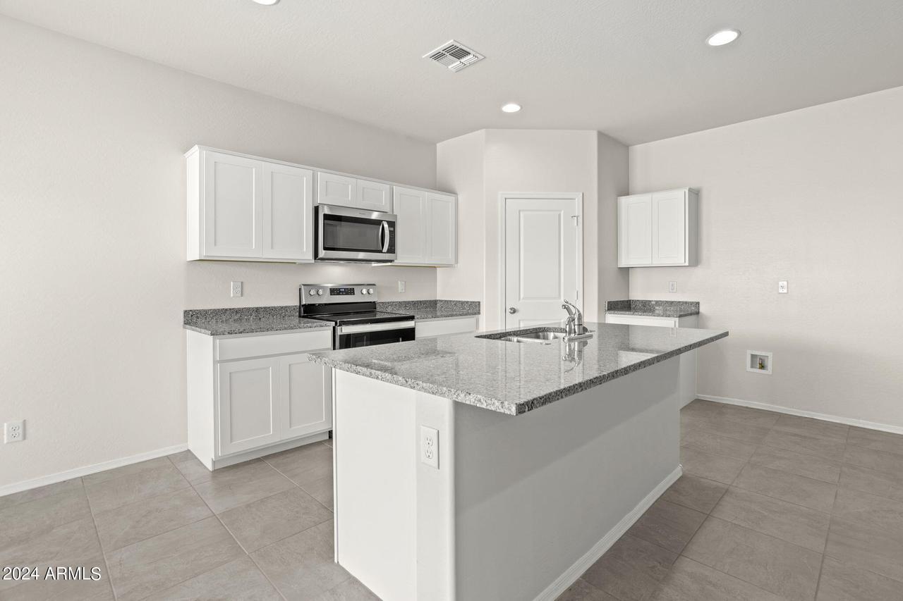 981 N 13th Pl., Coolidge, AZ 85128