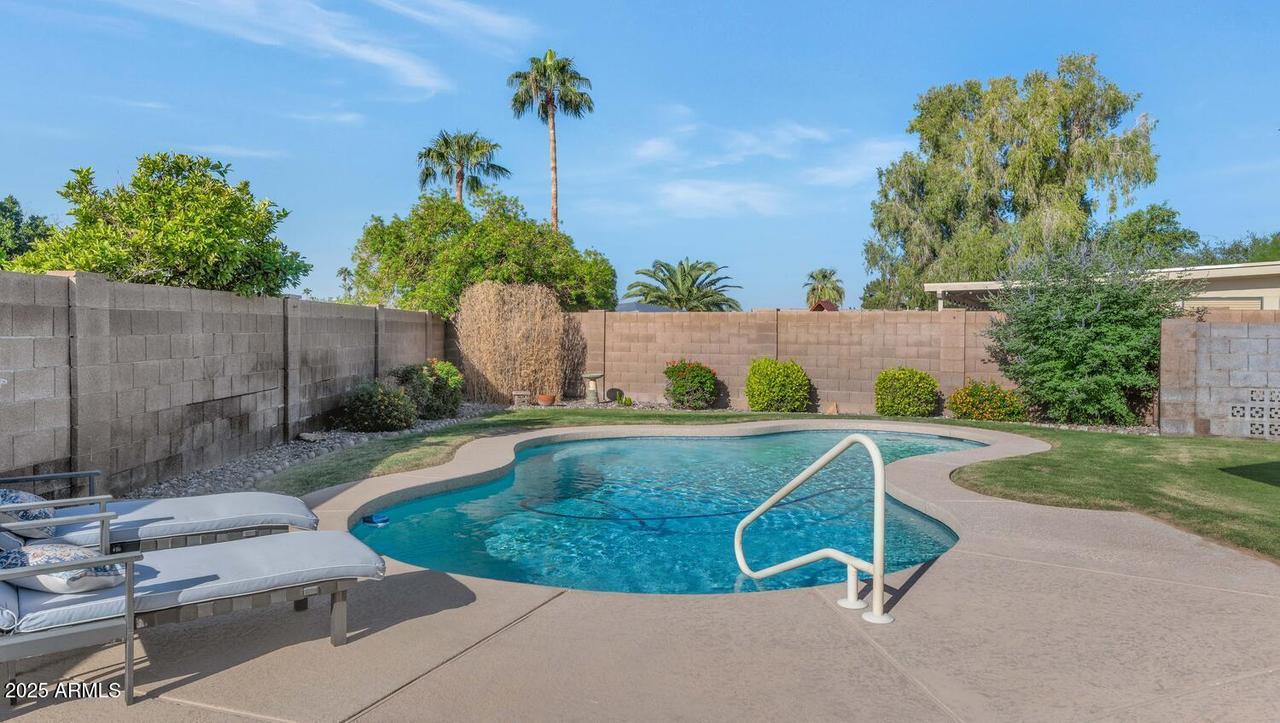 9169 W Lisbon Ln., Peoria, AZ 85381