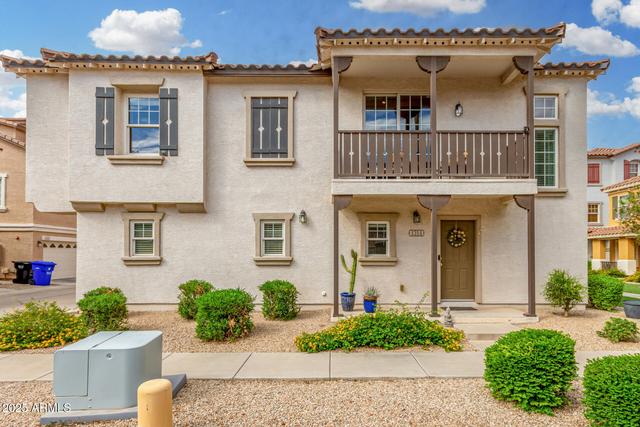 New Homes with Master Bedrooms on the 1st Floor That Attend Higley High School: October 11th to October 17th