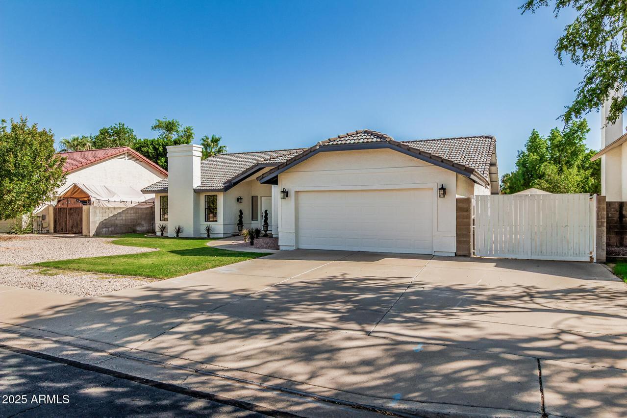 2065 N Ashbrook, Mesa, AZ 85213
