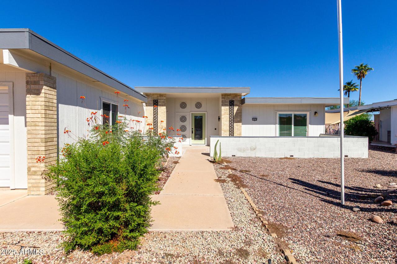 10830 W Willowbrook Dr., Sun City, AZ 85373