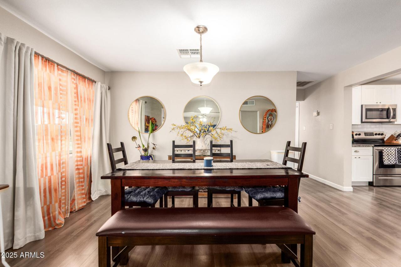 5060 S 9th St., Phoenix, AZ 85040