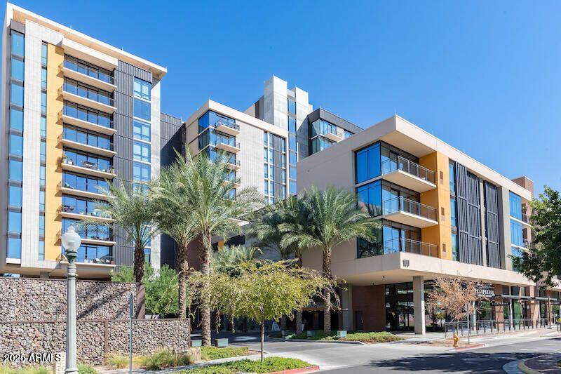 200 W Portland St. #322, Phoenix, AZ 85003