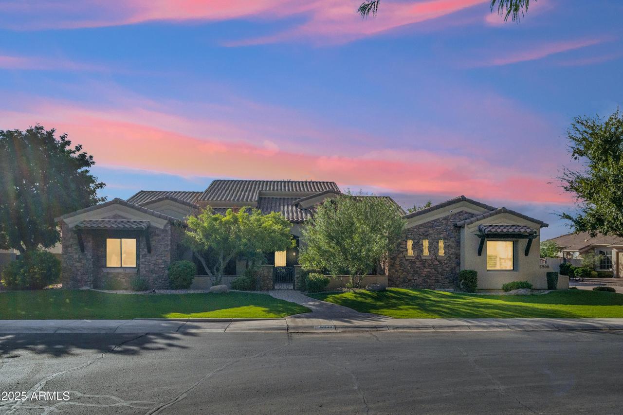 5900 S Gemstone Dr., Chandler, AZ 85249