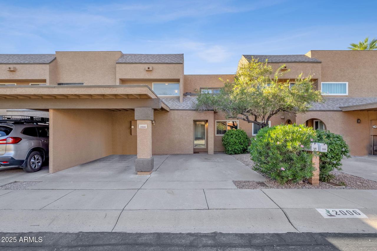 2006 N 51st Way, Phoenix, AZ 85008
