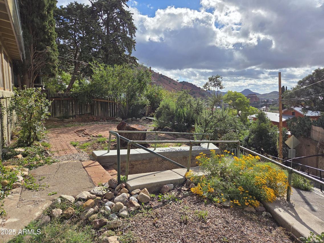 77 Shearer Ave., Bisbee, AZ 85603