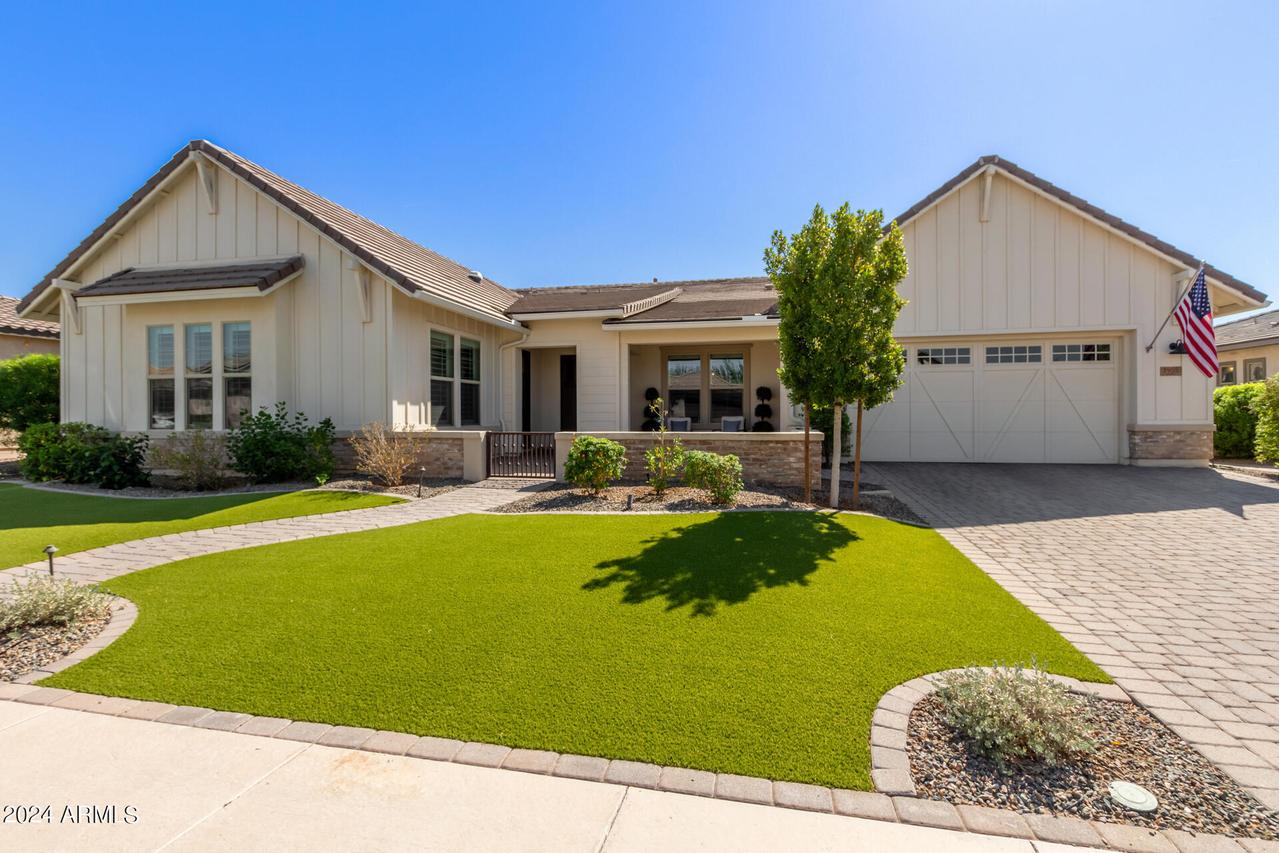 1955 E Blackhawk Dr., Gilbert, AZ 85298