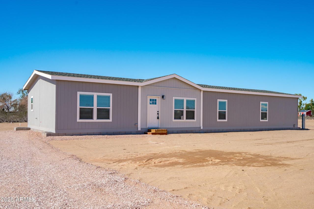 5560 N 383rd Ln., Tonopah, AZ 85354