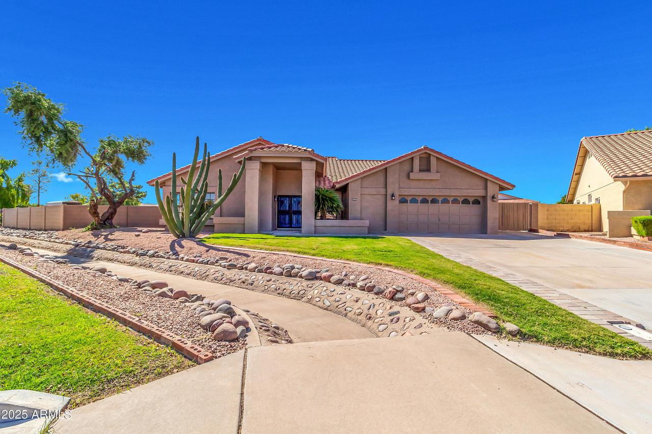 2552 N Ellis St., Chandler, AZ 85224