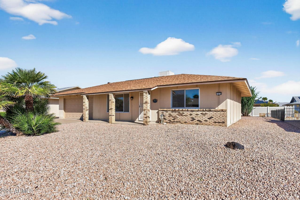 9716 W Desert Hills Dr., Sun City, AZ 85351
