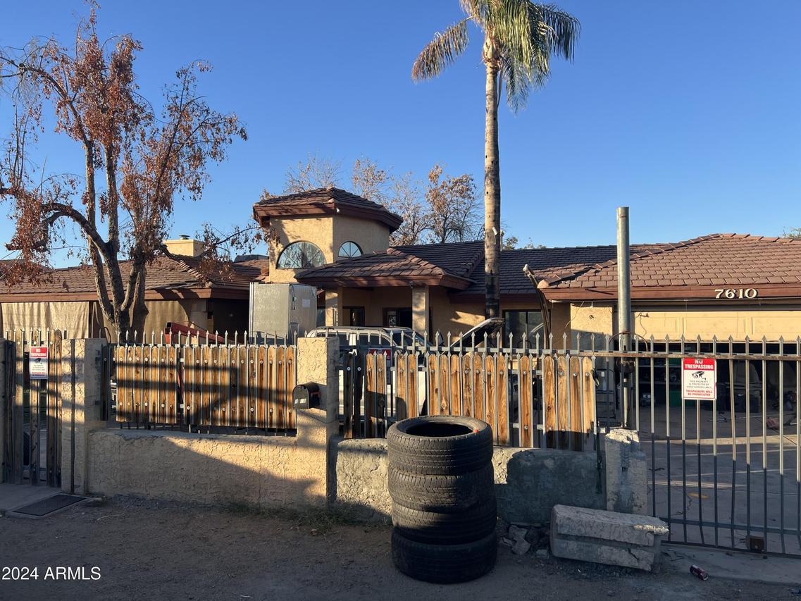 7610 W Orangewood Ave., Glendale, AZ 85303