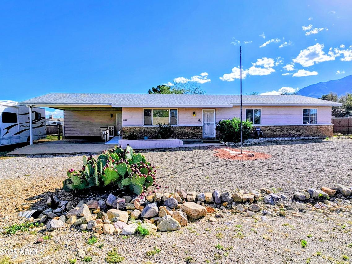 5534 E Madalein Dr., Hereford, AZ 85615