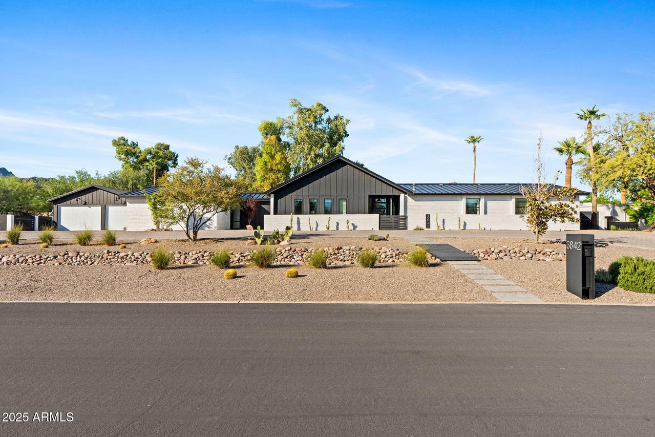 3842 E San Miguel Ave., Paradise Valley, AZ 85253