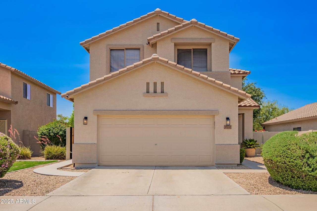 25210 N 40th Ave., Phoenix, AZ 85083