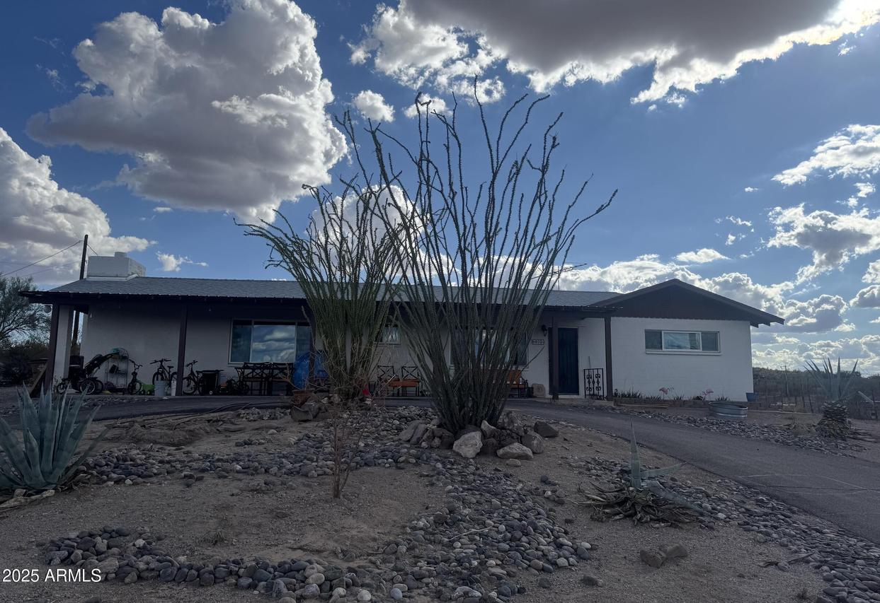 875 W Palo Verde Dr., Wickenburg, AZ 85390