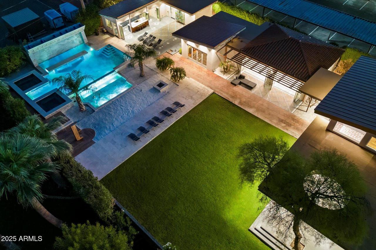 341 E Monte Vista Rd., Phoenix, AZ 85004