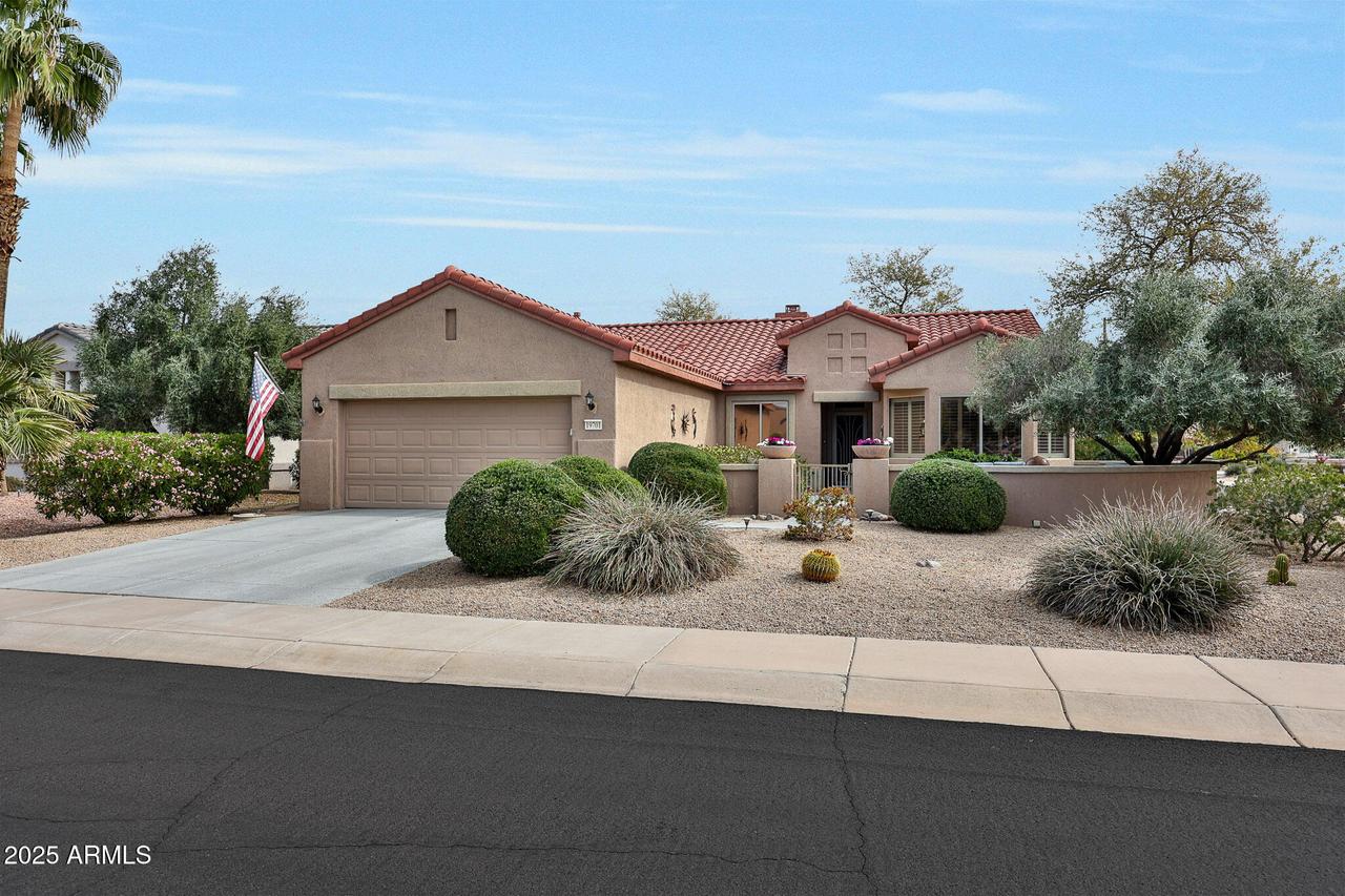 19701 N Hidden Ridge Dr., Surprise, AZ 85374
