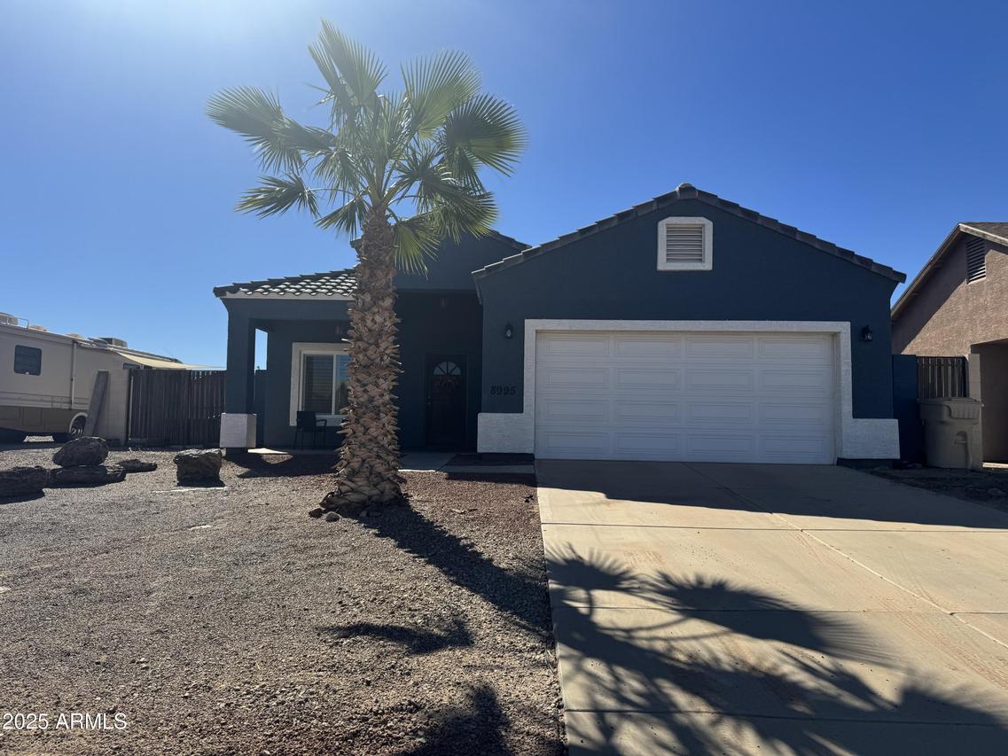 8995 W Oneida Dr., Arizona City, AZ 85123