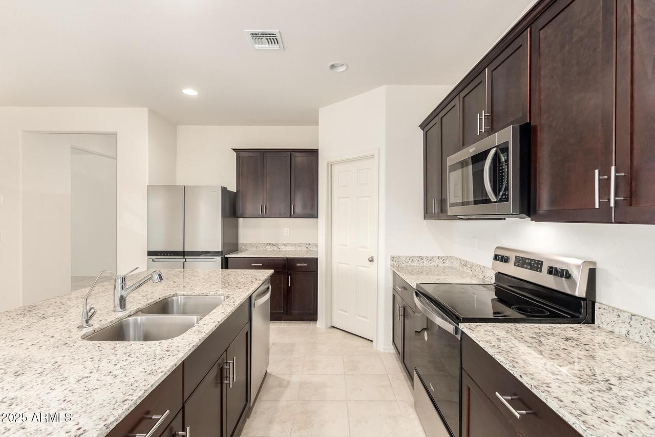 4839 S 111th Dr., Tolleson, AZ 85353