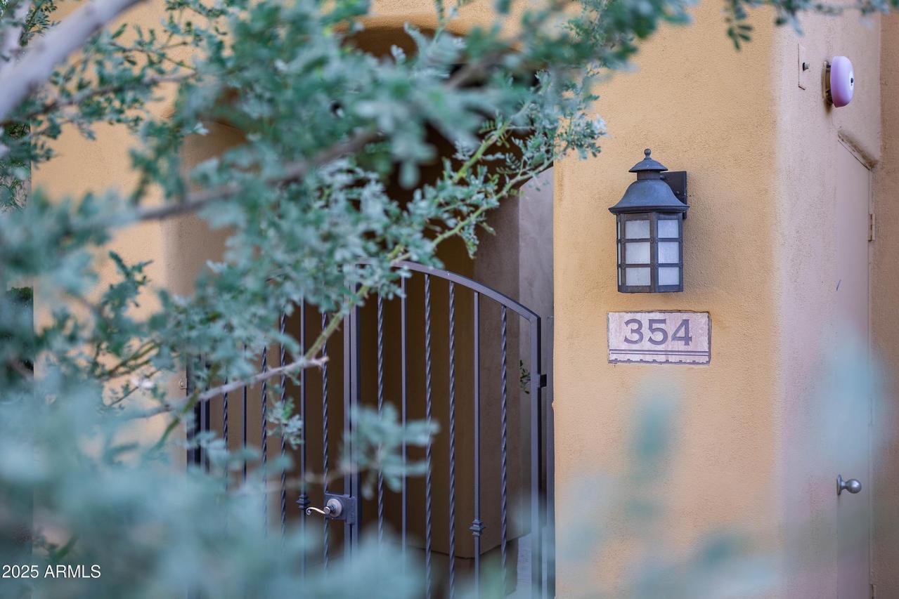 9270 E Thompson Peak Pkwy. #354, Scottsdale, AZ 85255