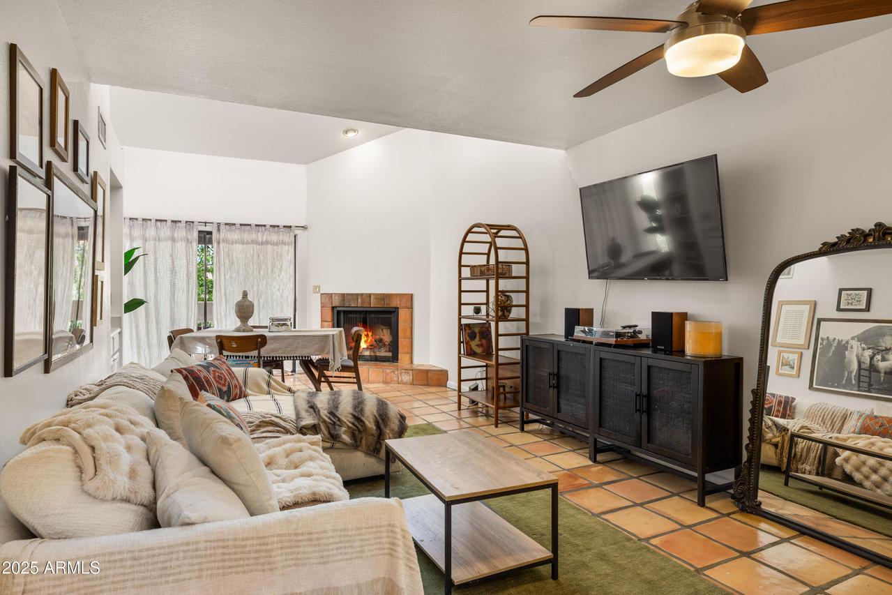 8651 E Royal Palm Rd. #208, Scottsdale, AZ 85258