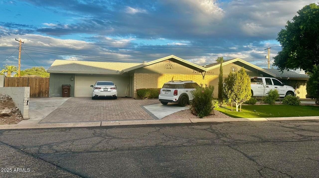 147 N 57th Pl., Mesa, AZ 85205