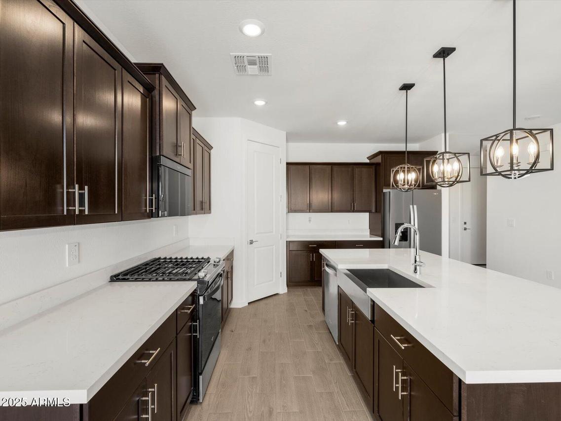 32929 N Claret Ct., San Tan Valley, AZ 85143