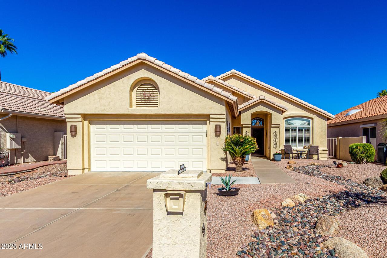 10602 E Sunnydale Dr., Sun Lakes, AZ 85248