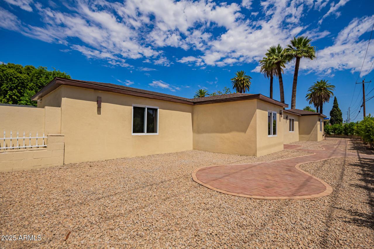 701 W Windsor Ave., Phoenix, AZ 85007