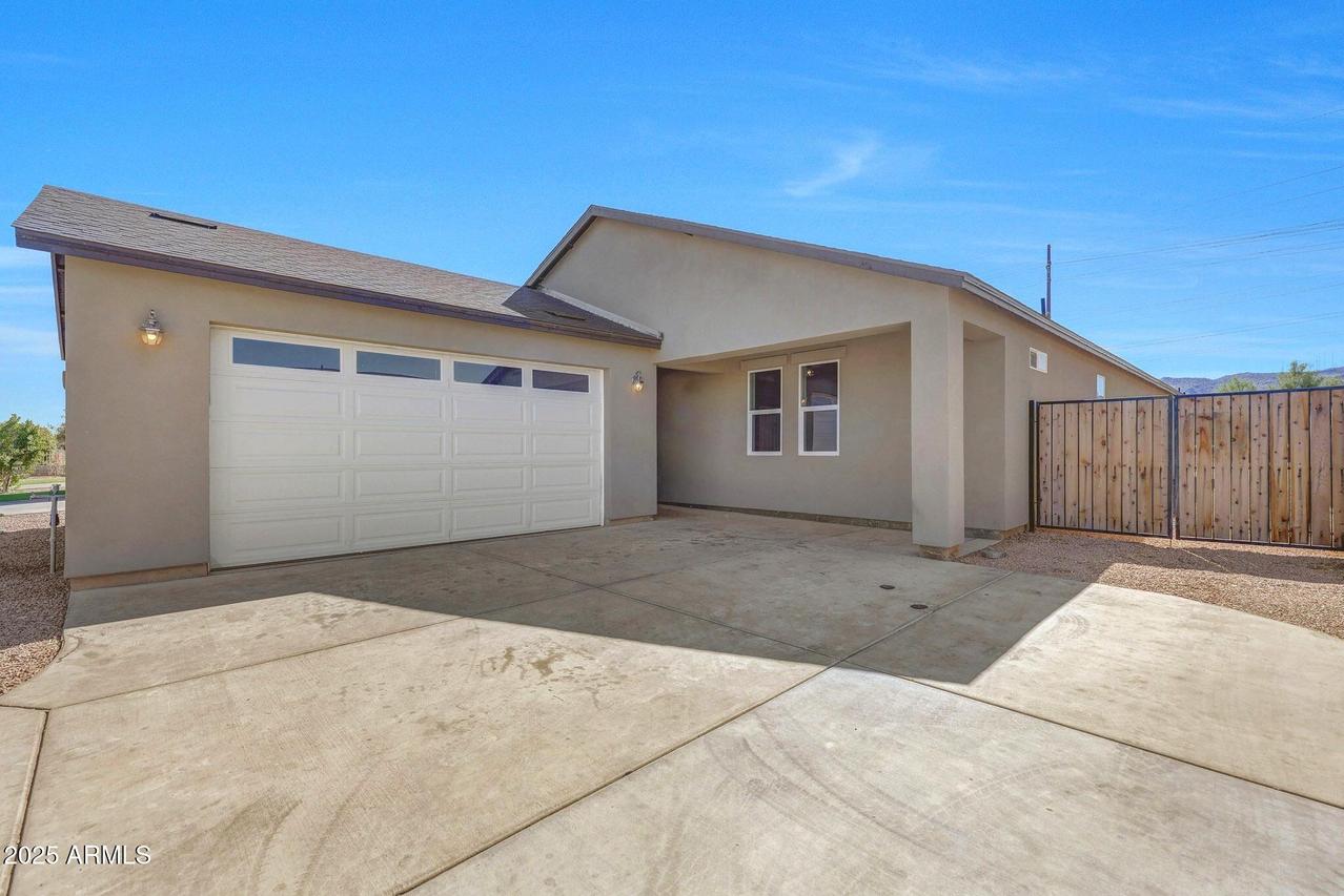 913 E Fremont Rd. #1, Phoenix, AZ 85042