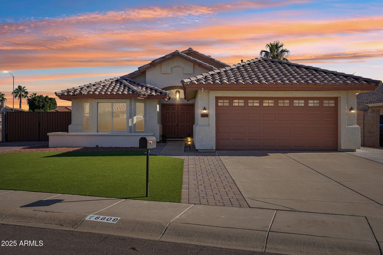 8809 W Sandra Ter., Peoria, AZ 85382