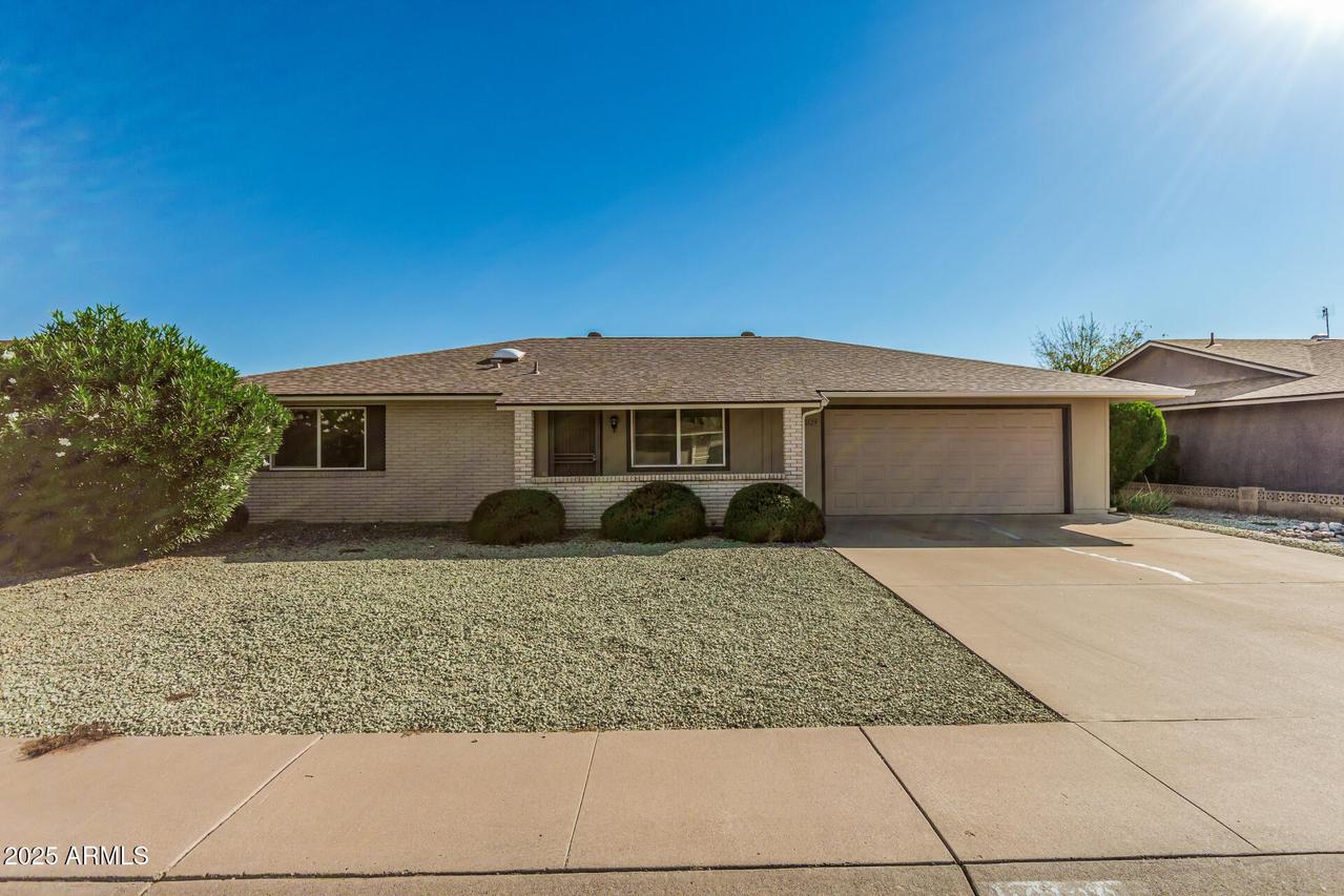 10129 W Pine Springs Dr., Sun City, AZ 85373