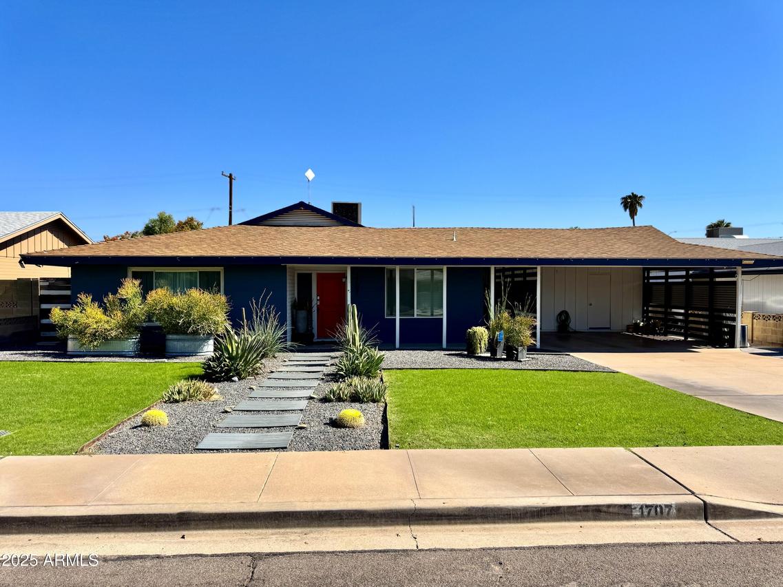 1707 N Bridalwreath St., Tempe, AZ 85288