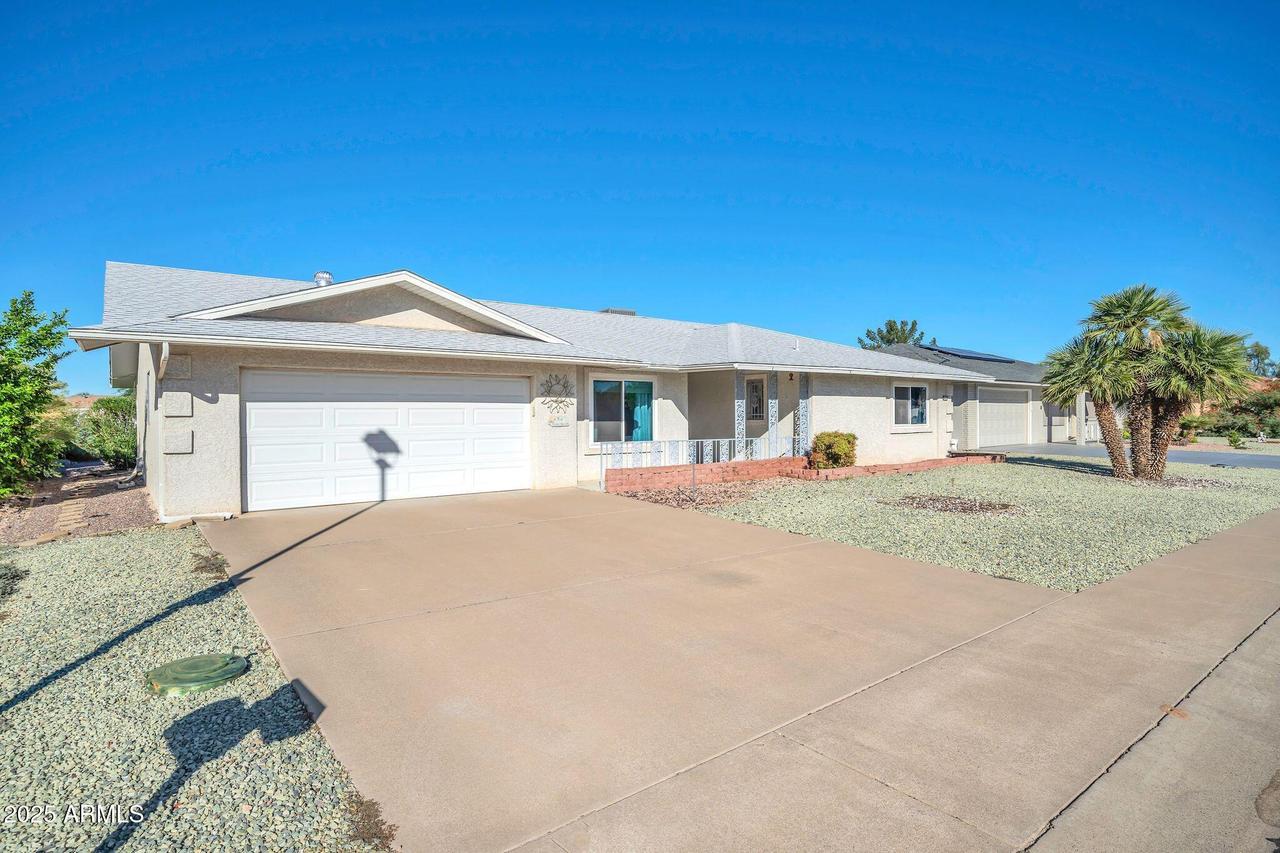 20018 N Lakeforest Dr., Sun City, AZ 85373