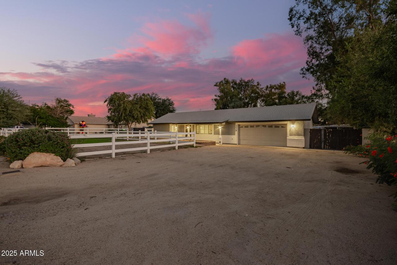 3029 E Rosemonte Dr., Phoenix, AZ 85050