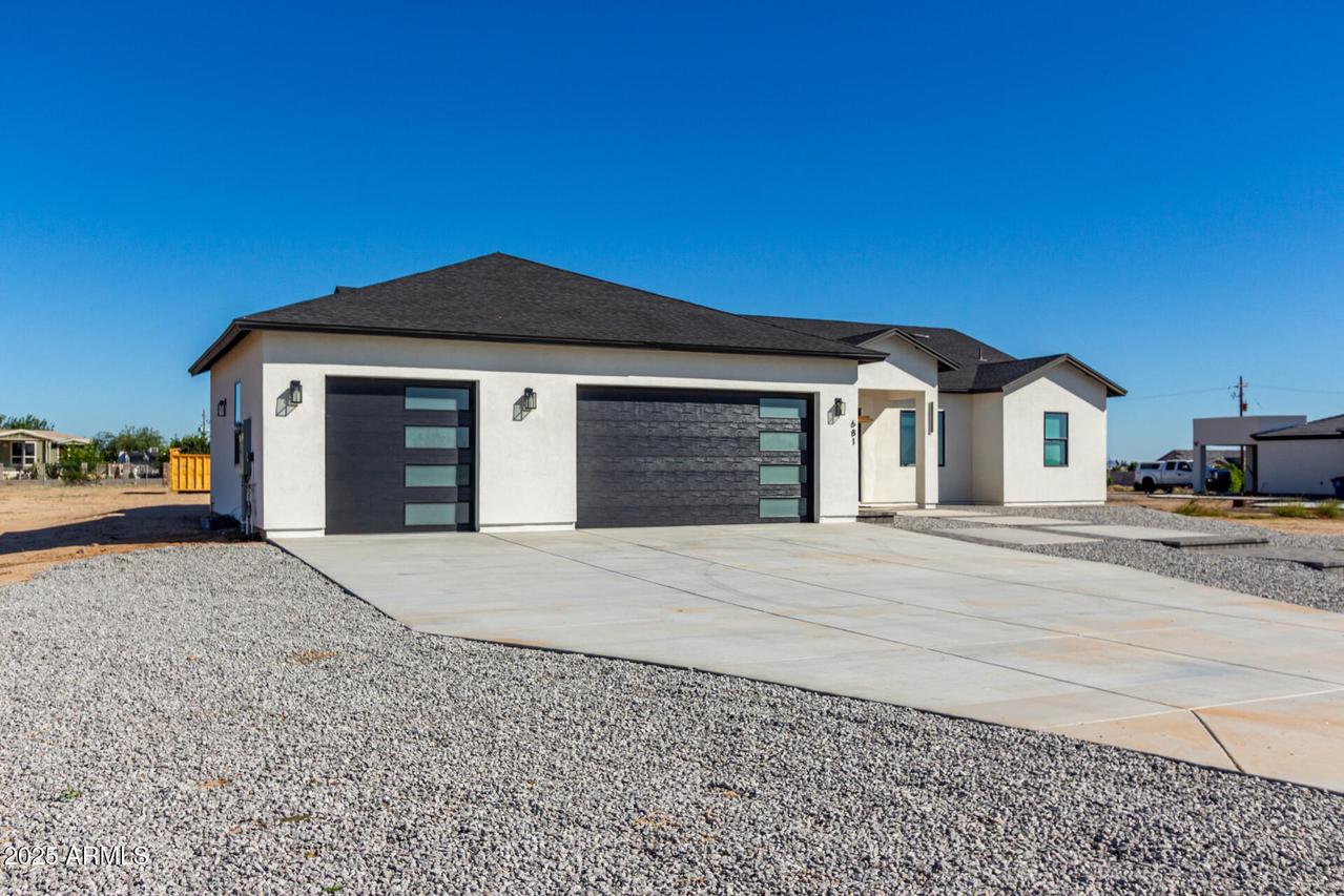 681 N Bruner Rd., Buckeye, AZ 85396