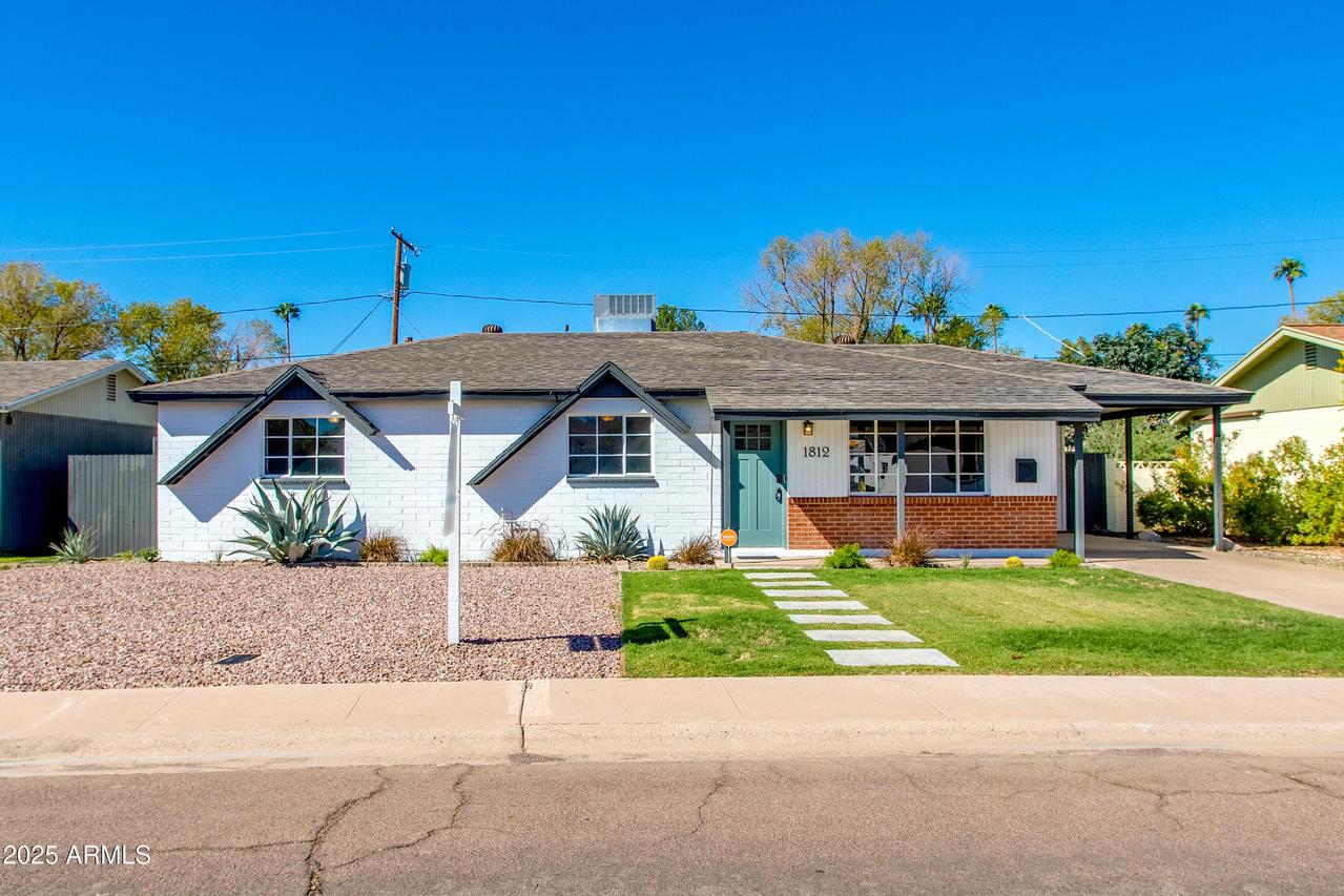 1812 S Shafer Dr., Tempe, AZ 85281