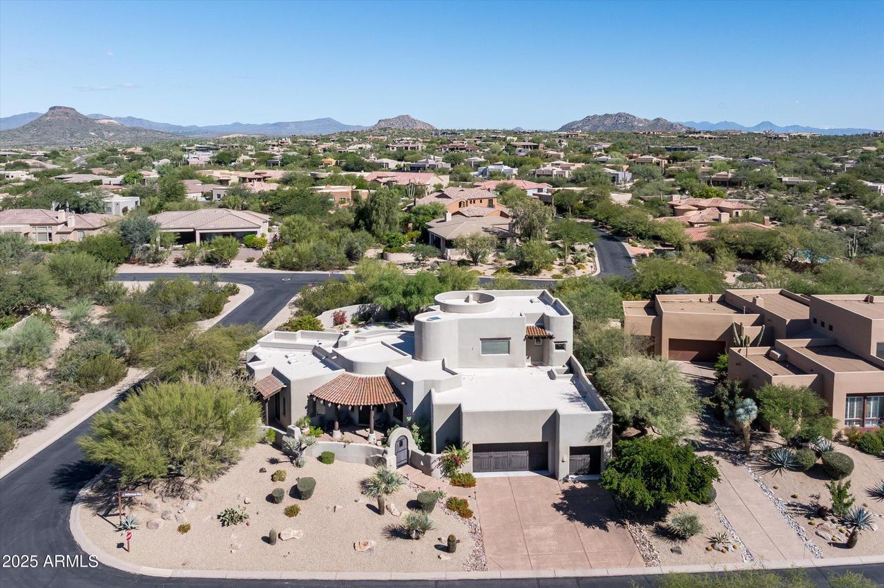 10918 E Sutherland Way, Scottsdale, AZ 85262