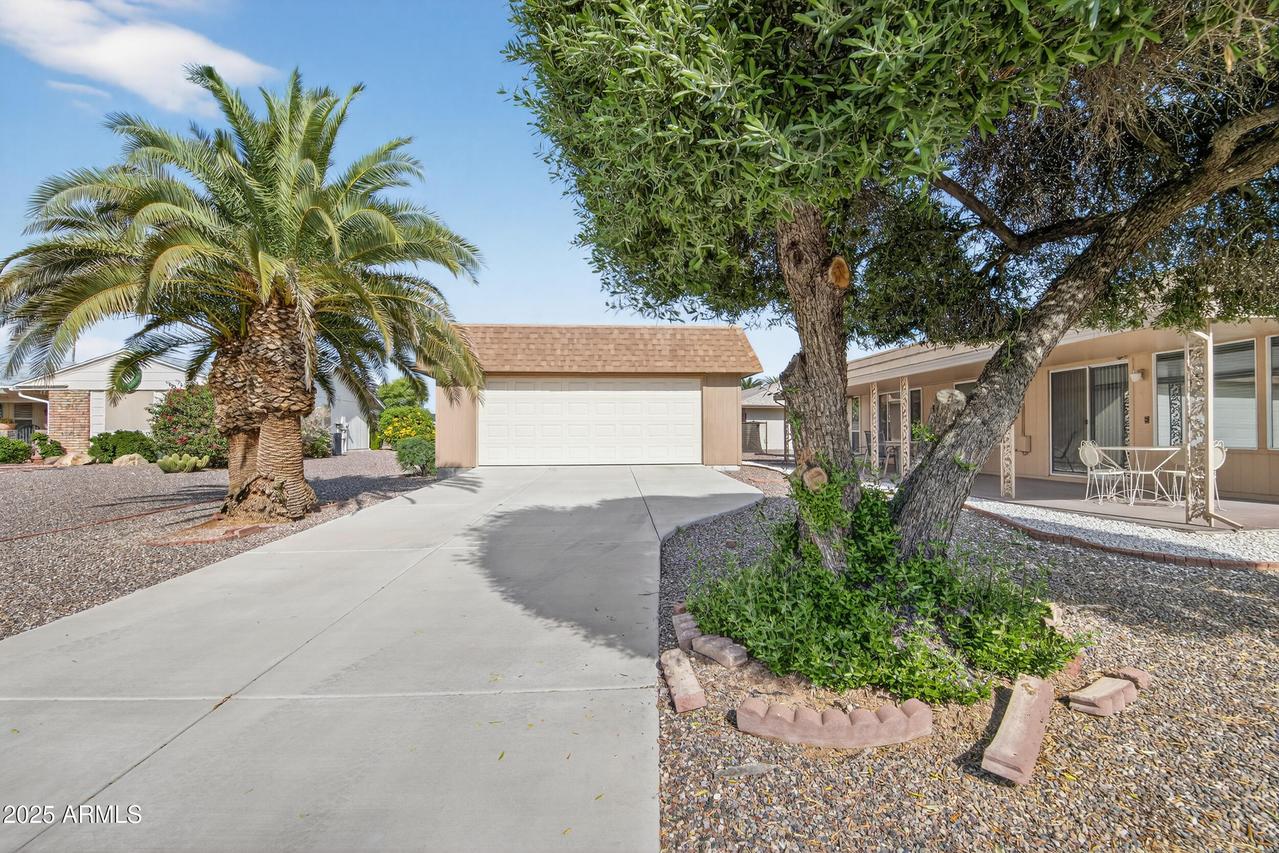 9526 W Oakstone Dr., Sun City, AZ 85351