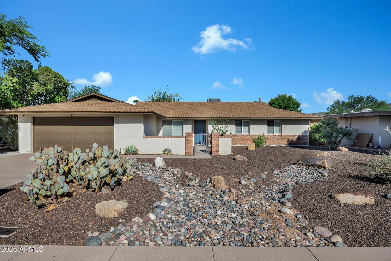 13657 N 21st Ave., Phoenix, AZ 85029
