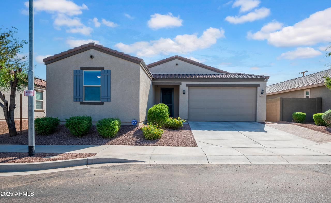 1729 E Chanute Pass, Phoenix, AZ 85040