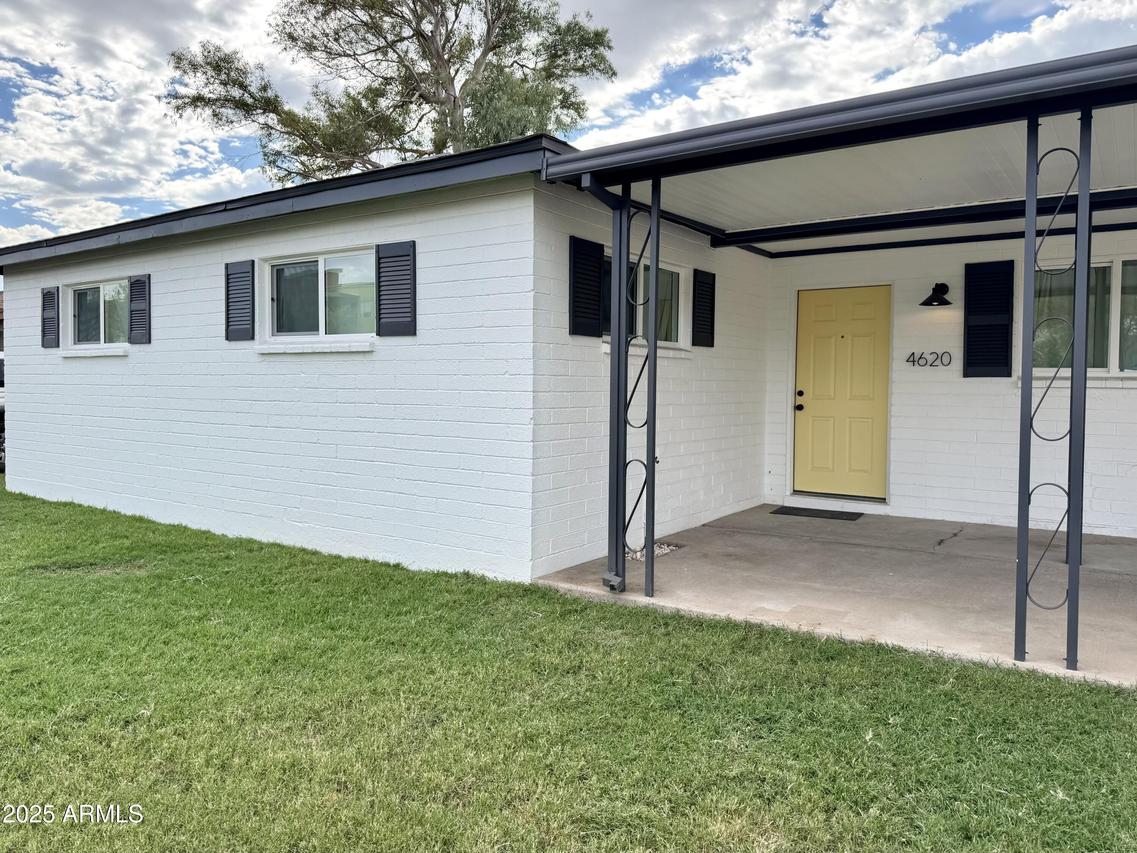 4620 N 27th Ave., Phoenix, AZ 85017