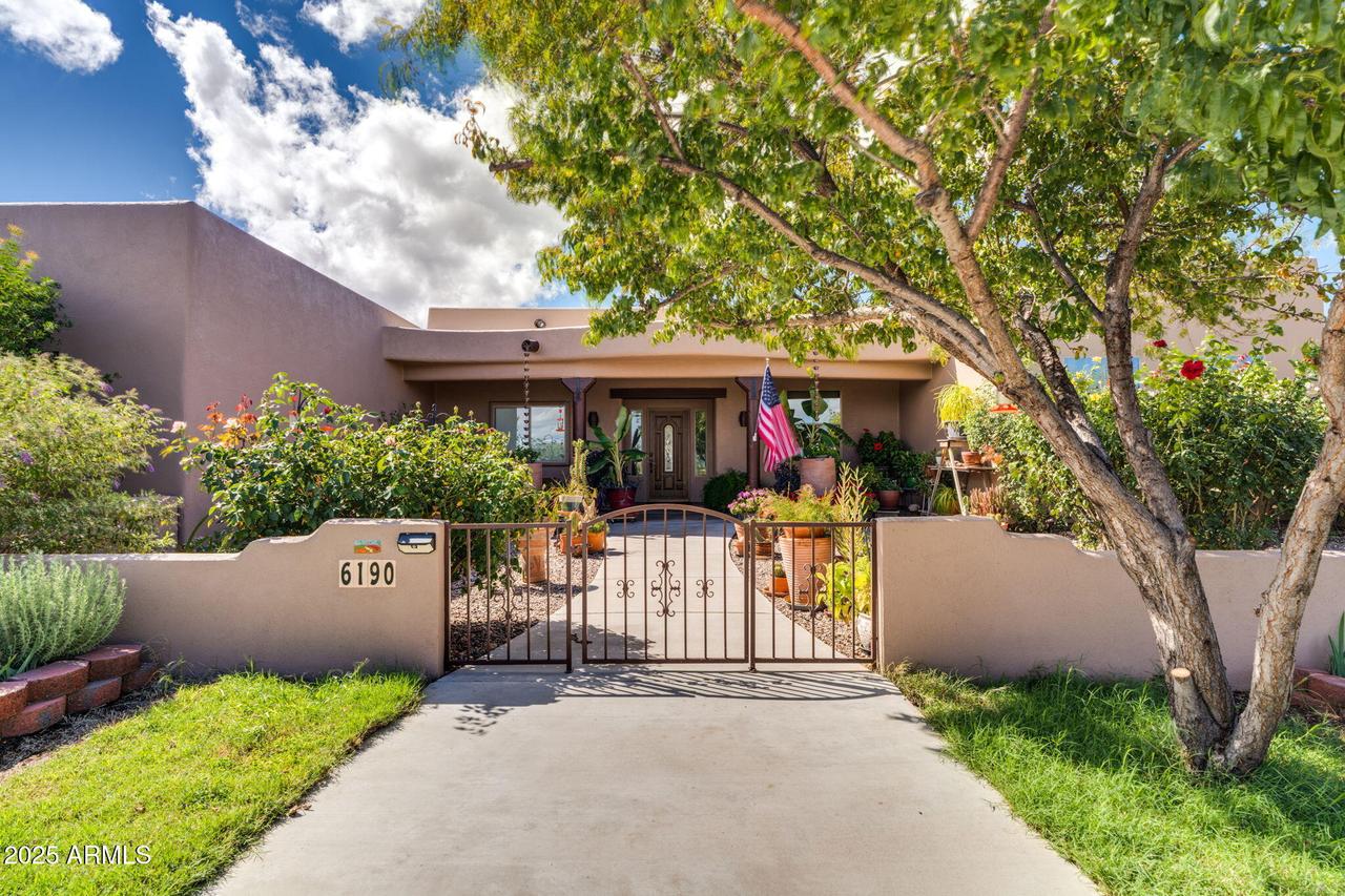 6190 E Calle De La Almendra, Hereford, AZ 85615