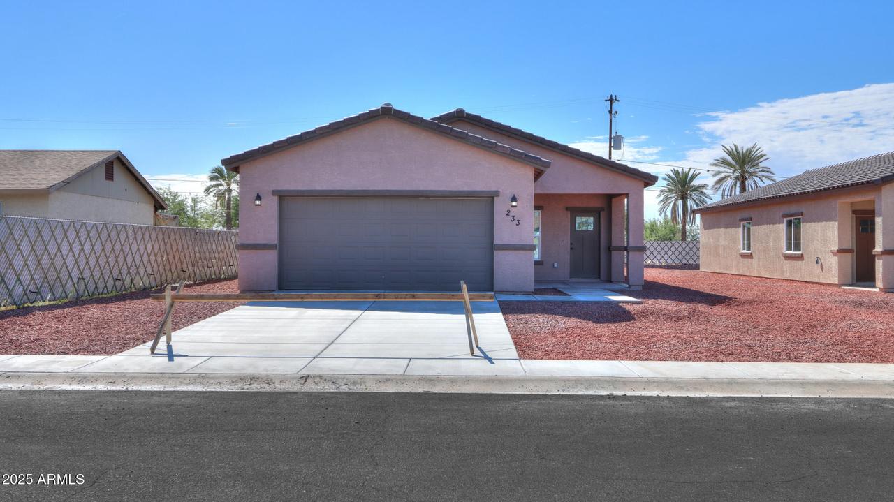233 E Cedar Ave., Casa Grande, AZ 85122