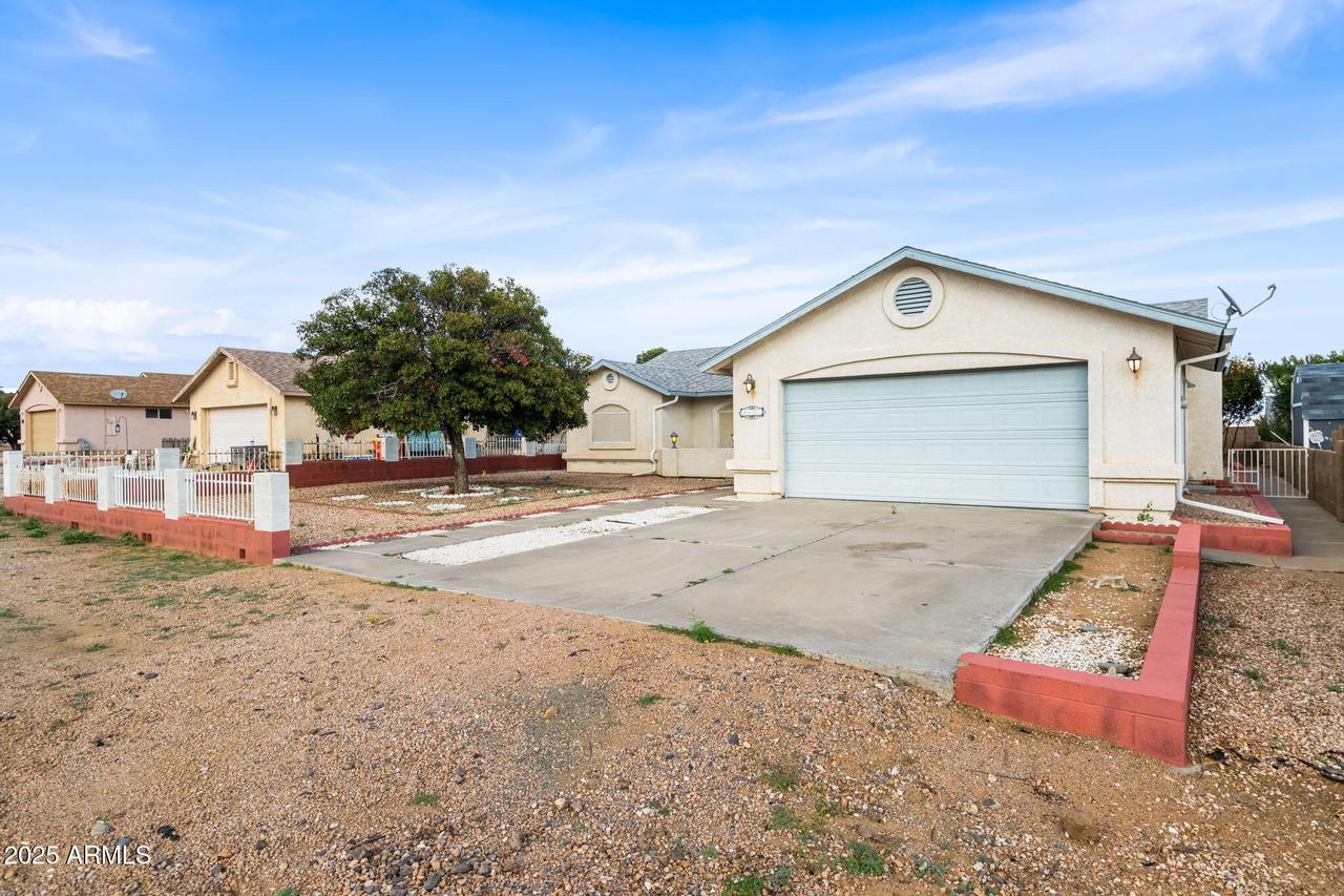 4872 N Van Nuys Rd., Kingman, AZ 86409