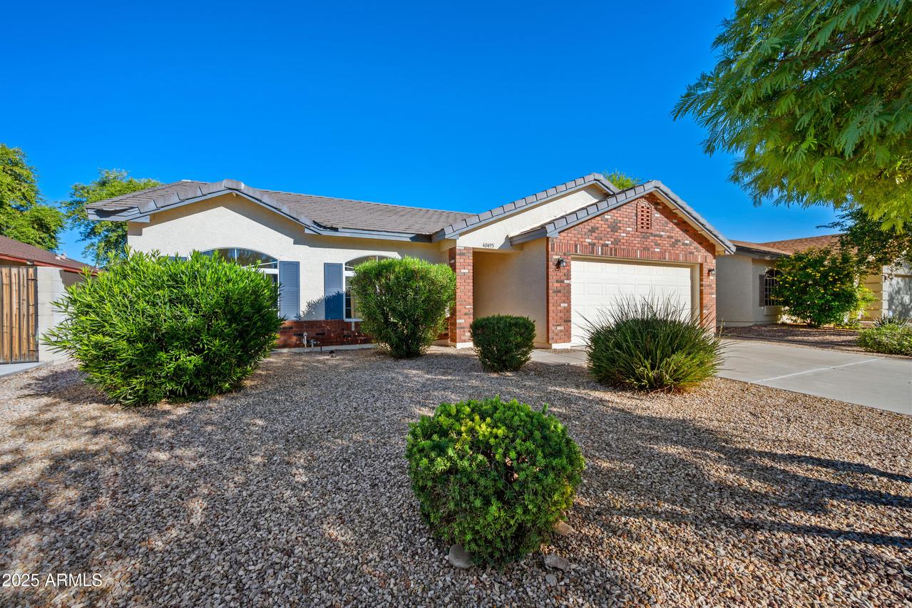 40495 N Burwick Way, San Tan Valley, AZ 85140