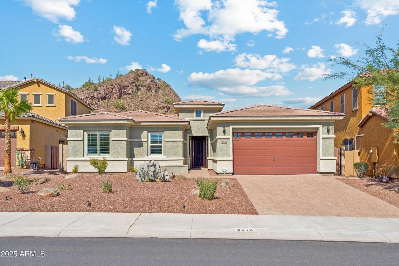 9916 W Redbird Rd., Peoria, AZ 85383