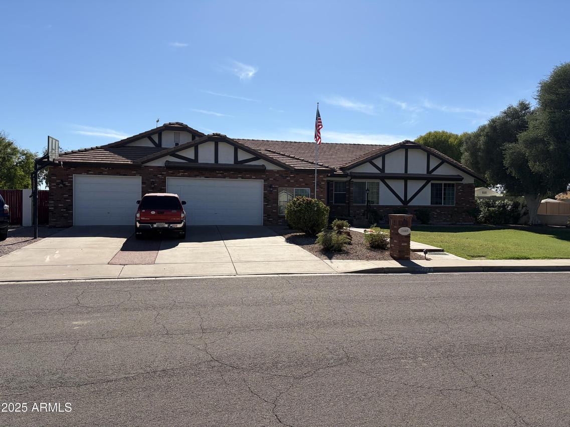 1443 E Leland St., Mesa, AZ 85203