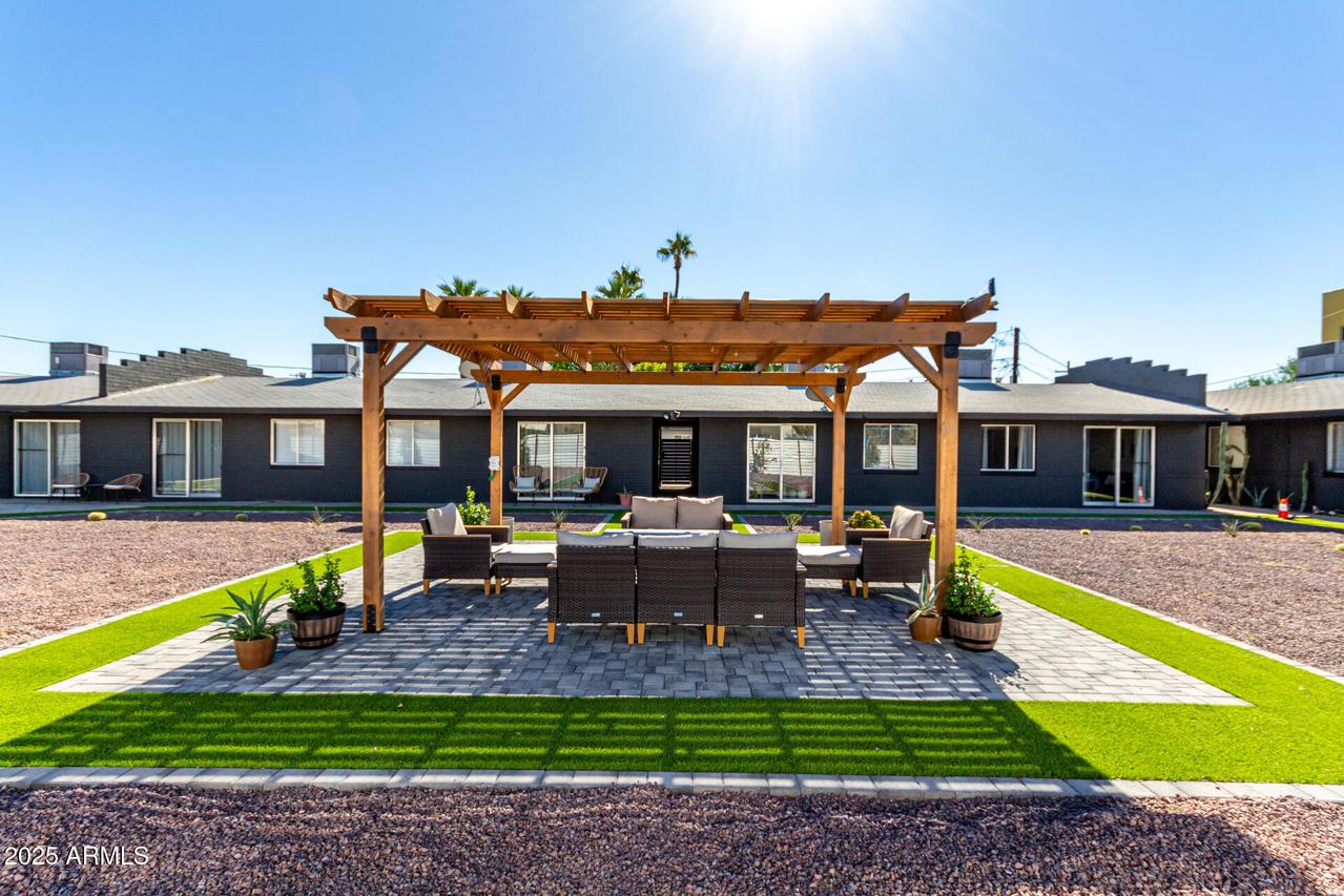 4142 N 10th St., Phoenix, AZ 85014